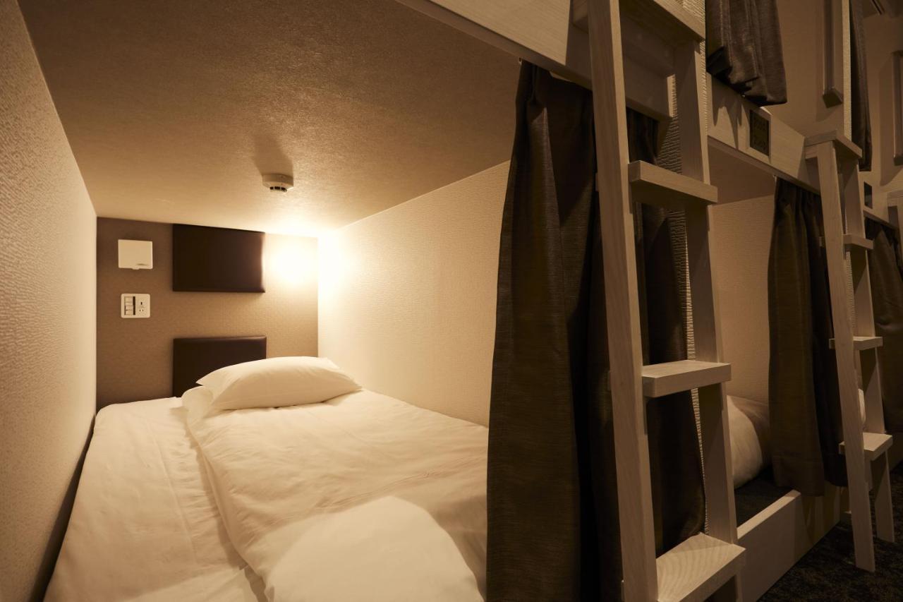 Hotel The Rock Osaka Bagian luar foto